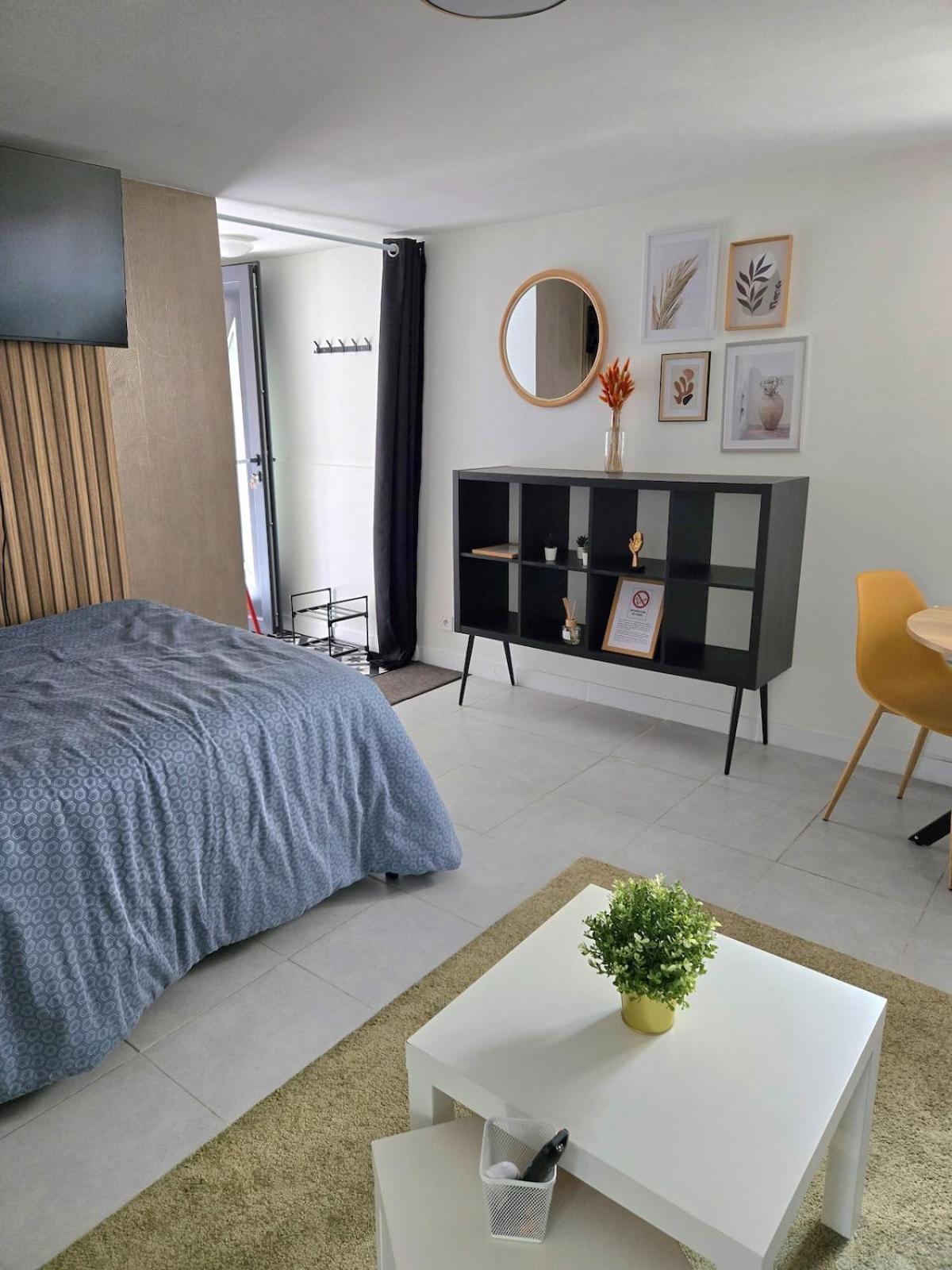 Épinay-sur-Seine Grand Studio Cosy Proche Paris מראה חיצוני תמונה